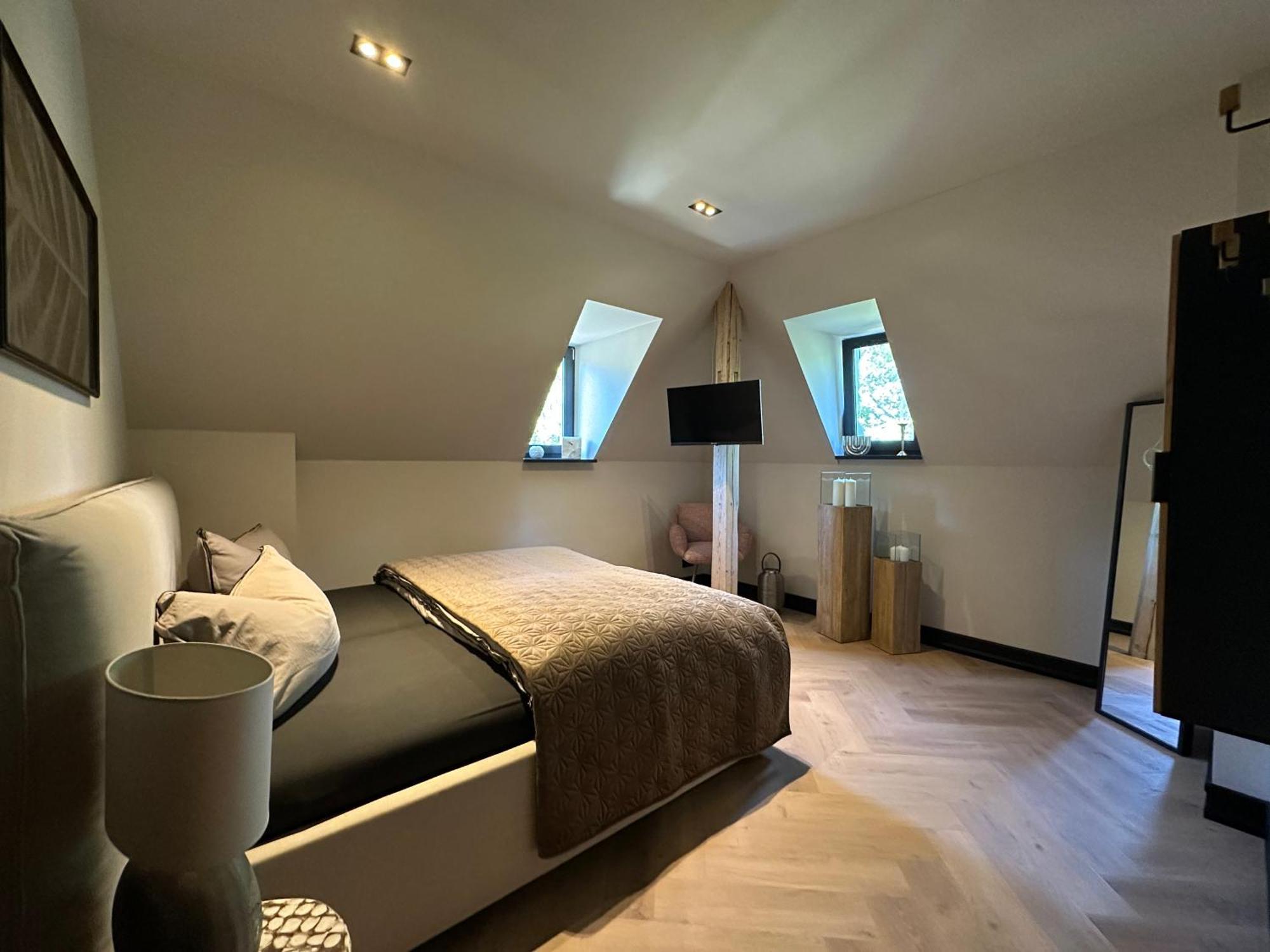 * Stadtvilla Plauen * * Aussergewoehnlich * 2 Zimmerwohnung * Zentrumsnah Luaran gambar